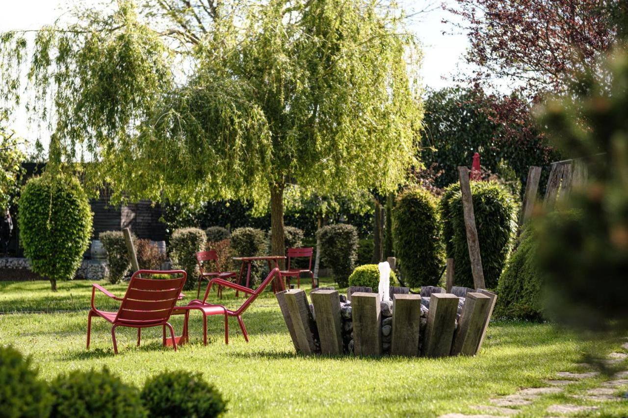 Le Domaine Des Pres Verts Suites & Chambres Avec Jacuzzi Privatif Jouey Екстер'єр фото