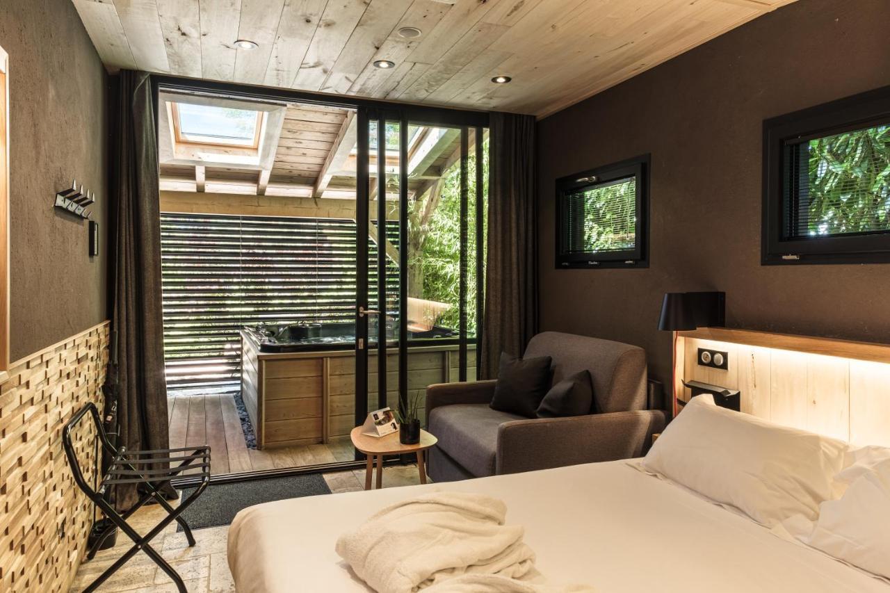 Le Domaine Des Pres Verts Suites & Chambres Avec Jacuzzi Privatif Jouey Екстер'єр фото